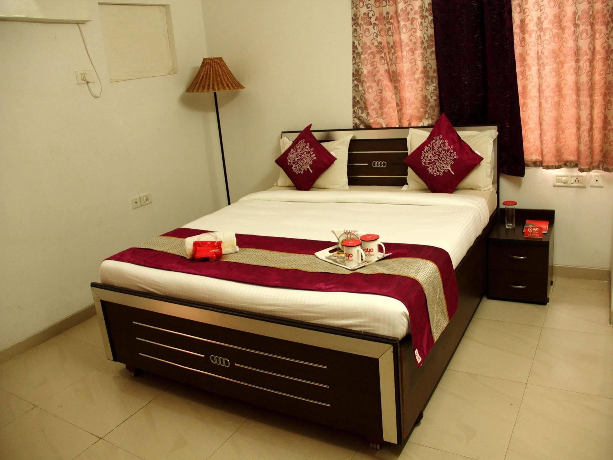 Apartment Oyo Kalyani Nagar Gold Adlabs *