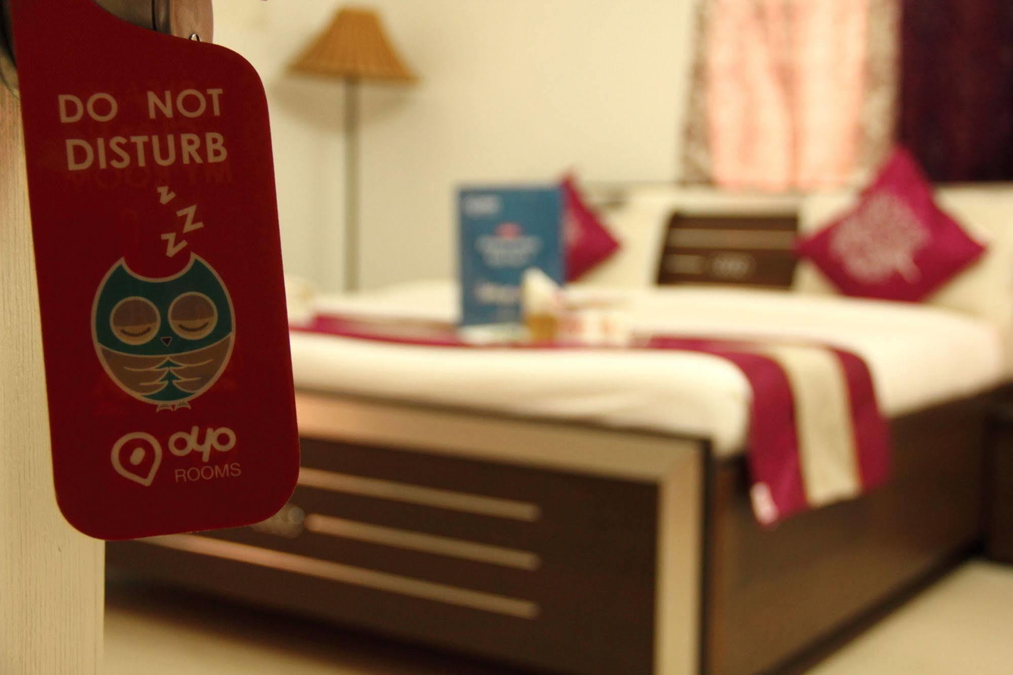 Apartment Oyo Kalyani Nagar Gold Adlabs